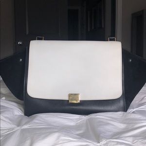 Céline trapeze